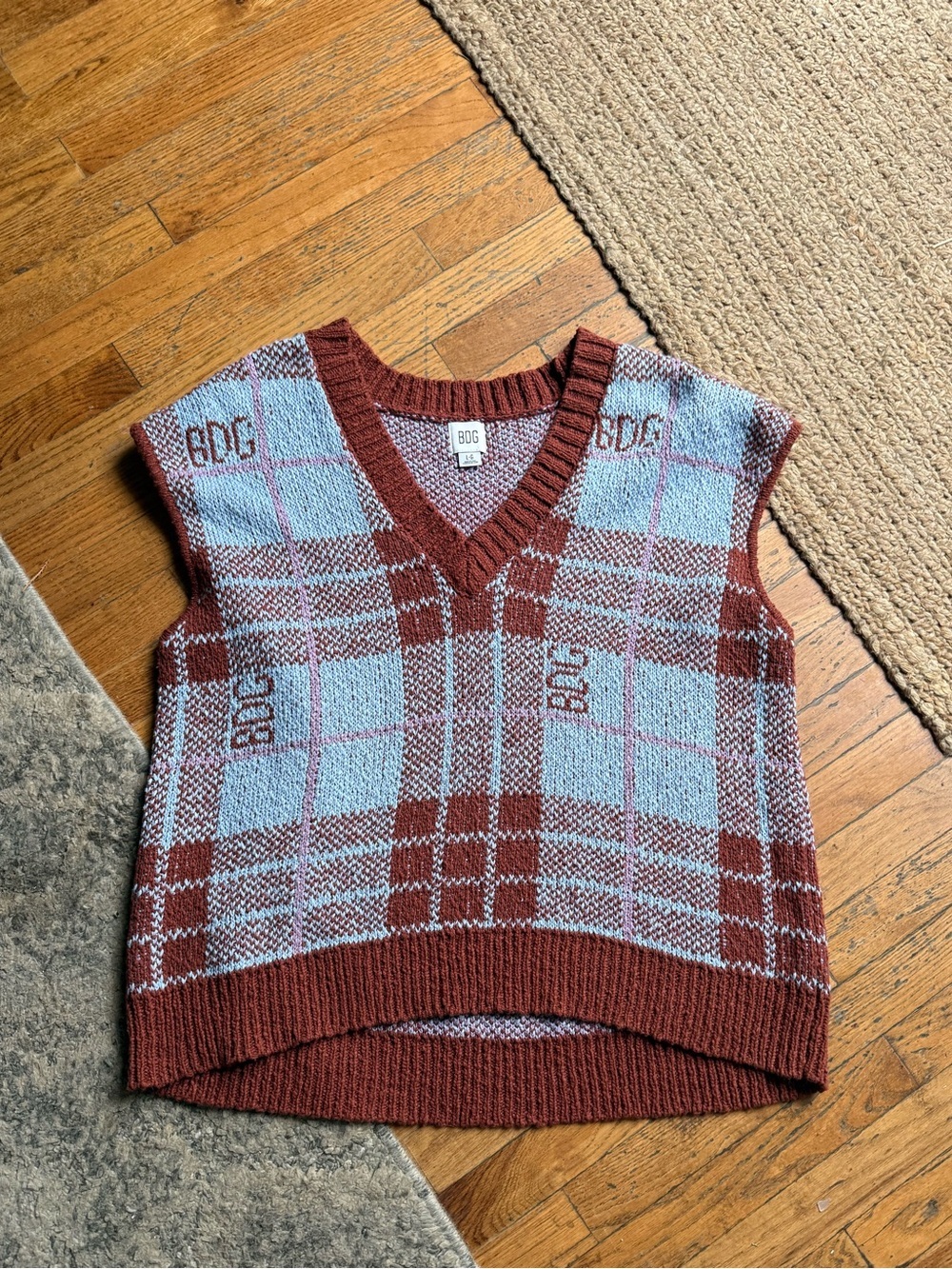 BDG Urban Outfitters Sweater Vest sz: Large